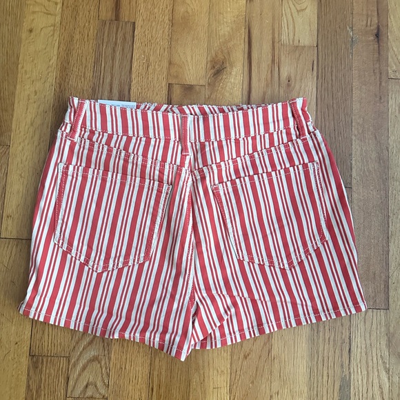 NWT SO Stripe Shorts - Size 11/30 - Picture 5 of 6